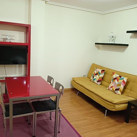 Apartamentos Chevere Rojo-Huca Oviedo Kültér fotó