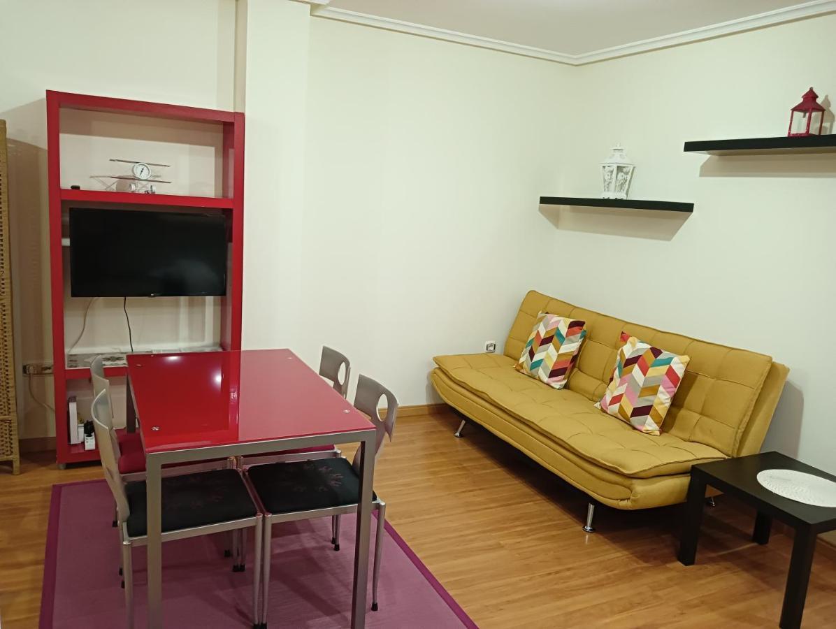 Apartamentos Chevere Rojo-Huca Oviedo Kültér fotó